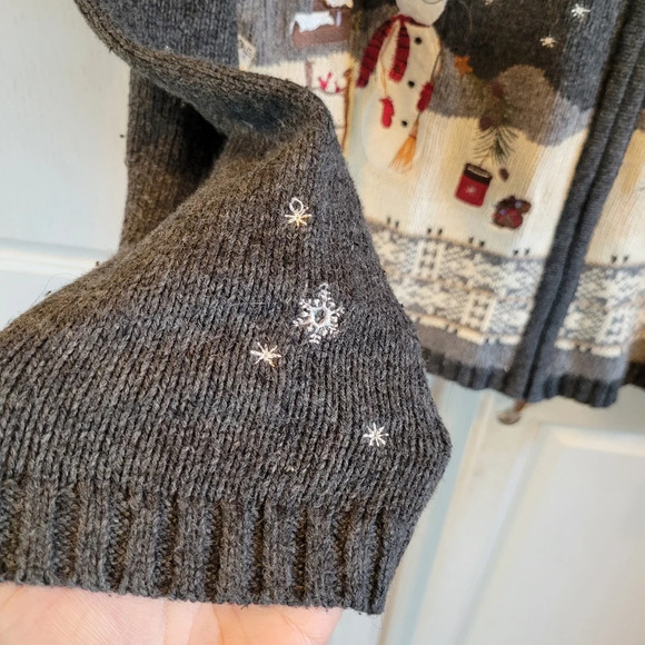 Croft & Barrow Christmas Snowmen Zip Up Cardigan - Picture 3 of 8